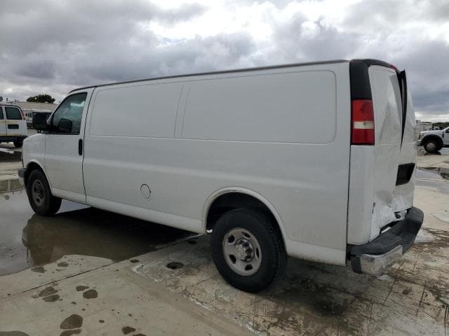 2017 CHEVROLET EXPRESS G3500 2
