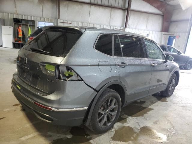 2023 VOLKSWAGEN TIGUAN SE 3