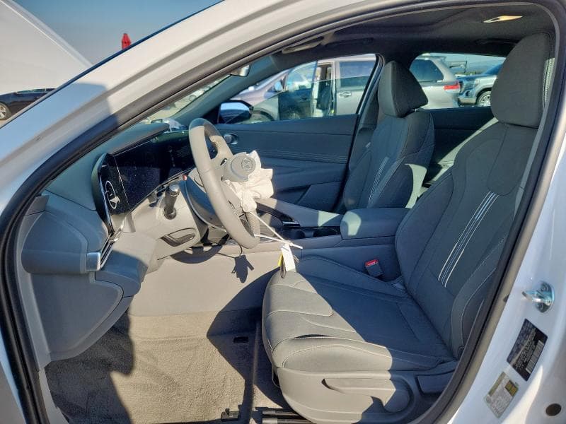 2025 HYUNDAI ELANTRA SEL 7