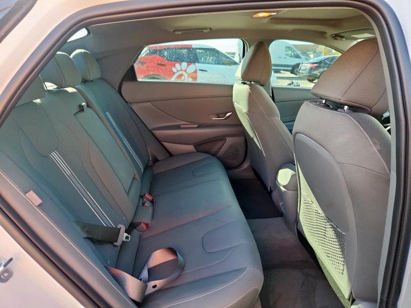 2025 HYUNDAI ELANTRA SEL 10