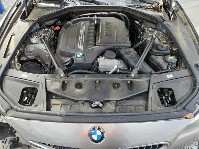 2016 BMW 535 XI 11
