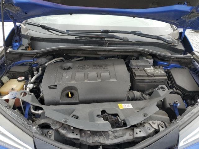 2019 TOYOTA C-HR XLE 12