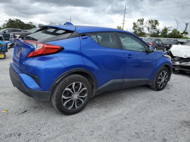2019 TOYOTA C-HR XLE 3