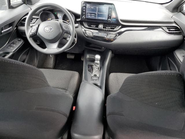 2019 TOYOTA C-HR XLE 8