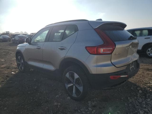 2024 VOLVO XC40 PLUS 2