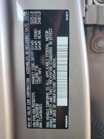 2024 VOLVO XC40 PLUS 12