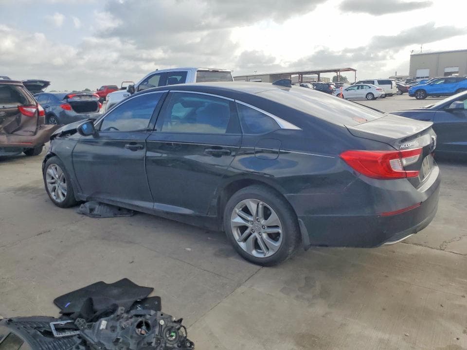 2018 HONDA ACCORD LX 2