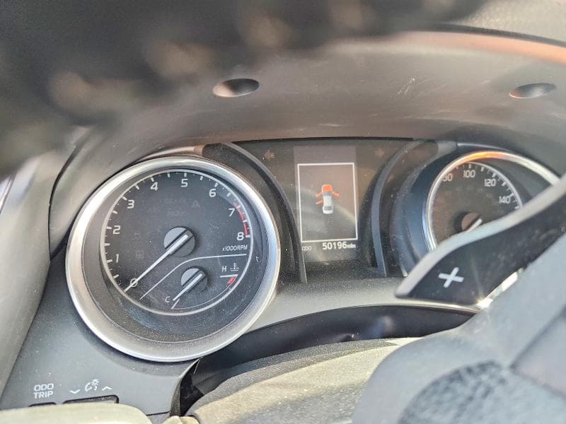 2019 TOYOTA CAMRY SE 9