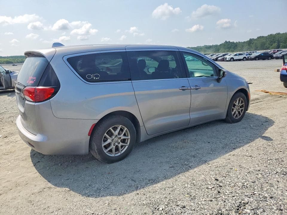 2017 CHRYSLER PACIFICA TOURING 3