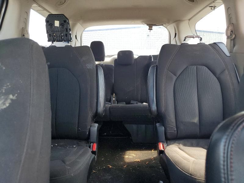 2017 CHRYSLER PACIFICA TOURING 10