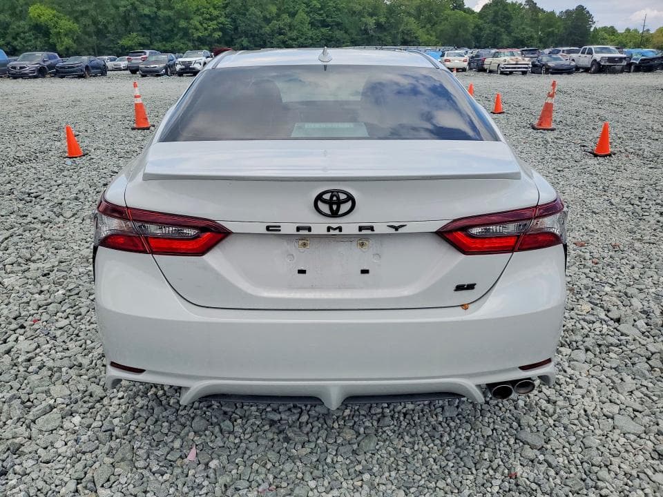 2024 TOYOTA CAMRY SE 6