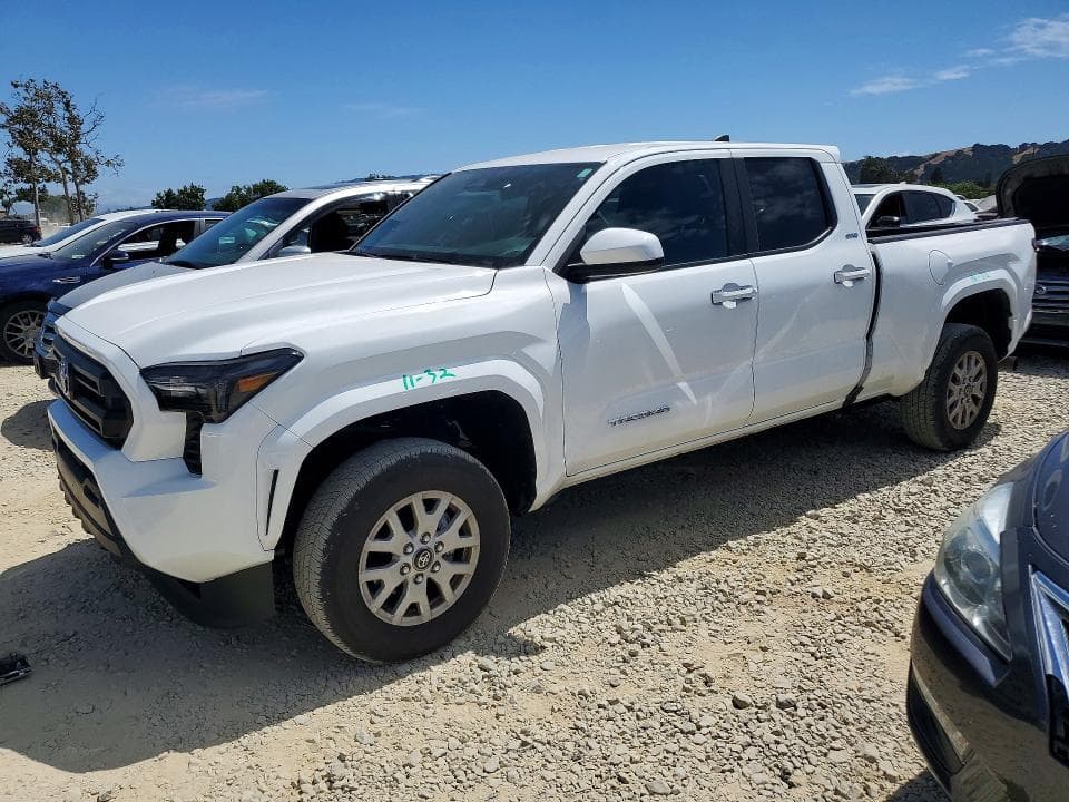 2025 TOYOTA TACOMA SR5 - 1