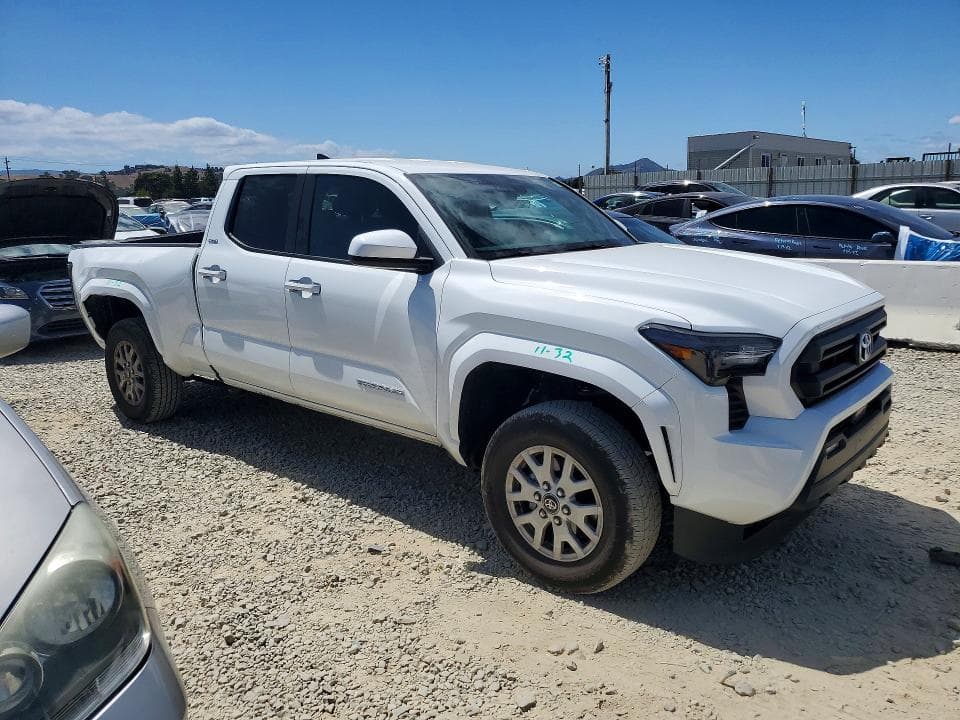 2025 TOYOTA TACOMA SR5 4