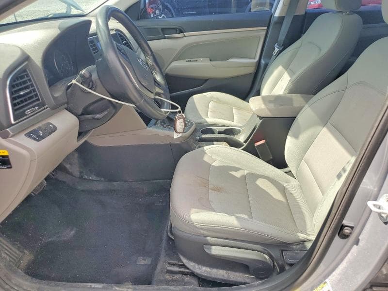 2017 HYUNDAI ELANTRA SE 7