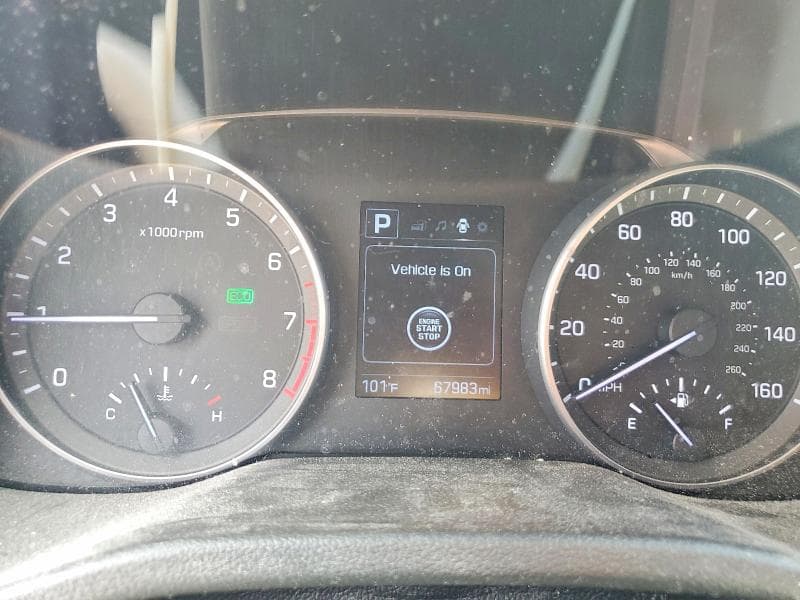 2017 HYUNDAI ELANTRA SE 9