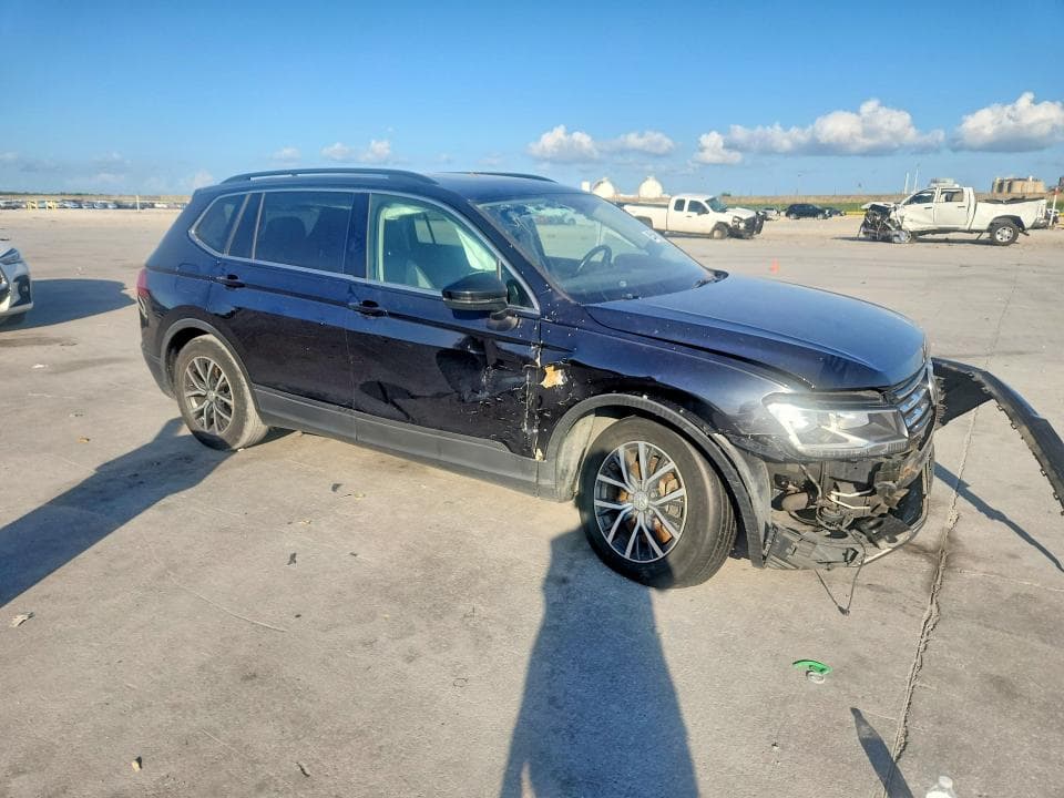 2019 VOLKSWAGEN TIGUAN SE SE 4