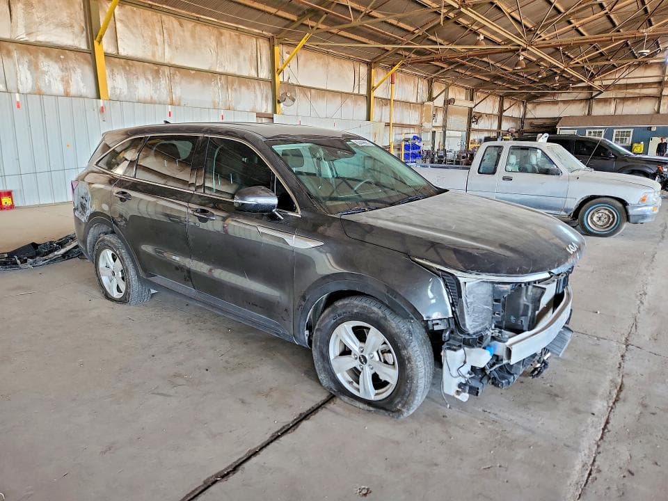 2024 KIA SORENTO LX 4