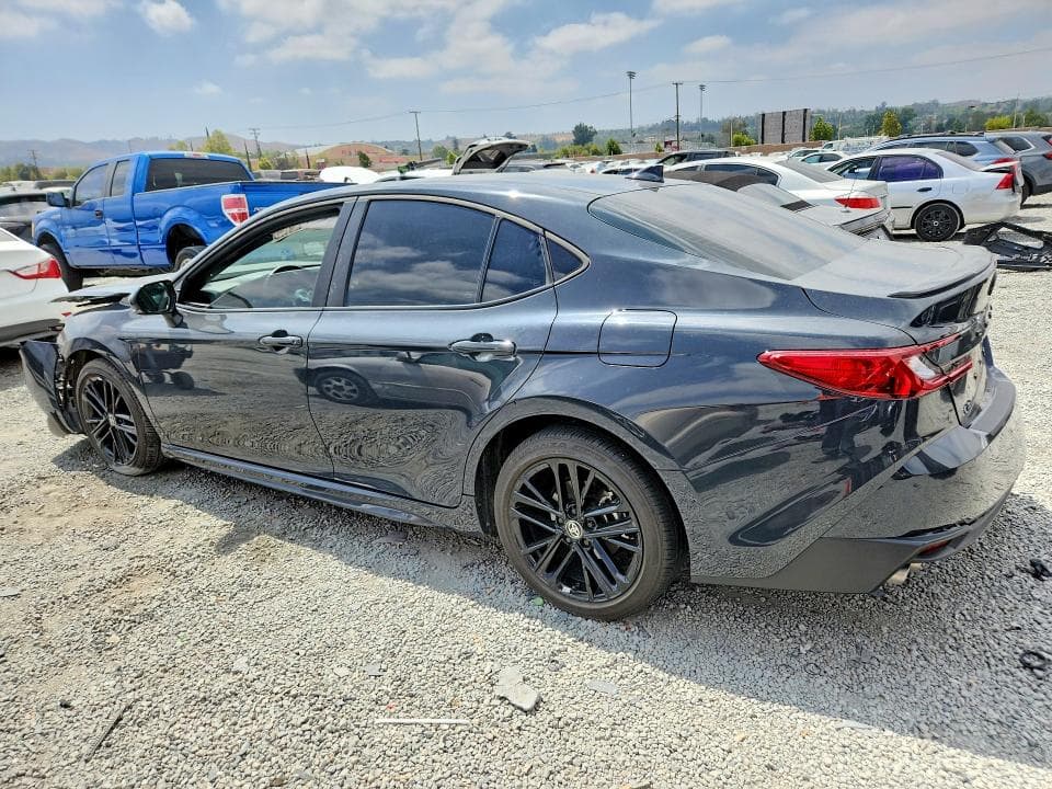 2025 TOYOTA CAMRY SE 2