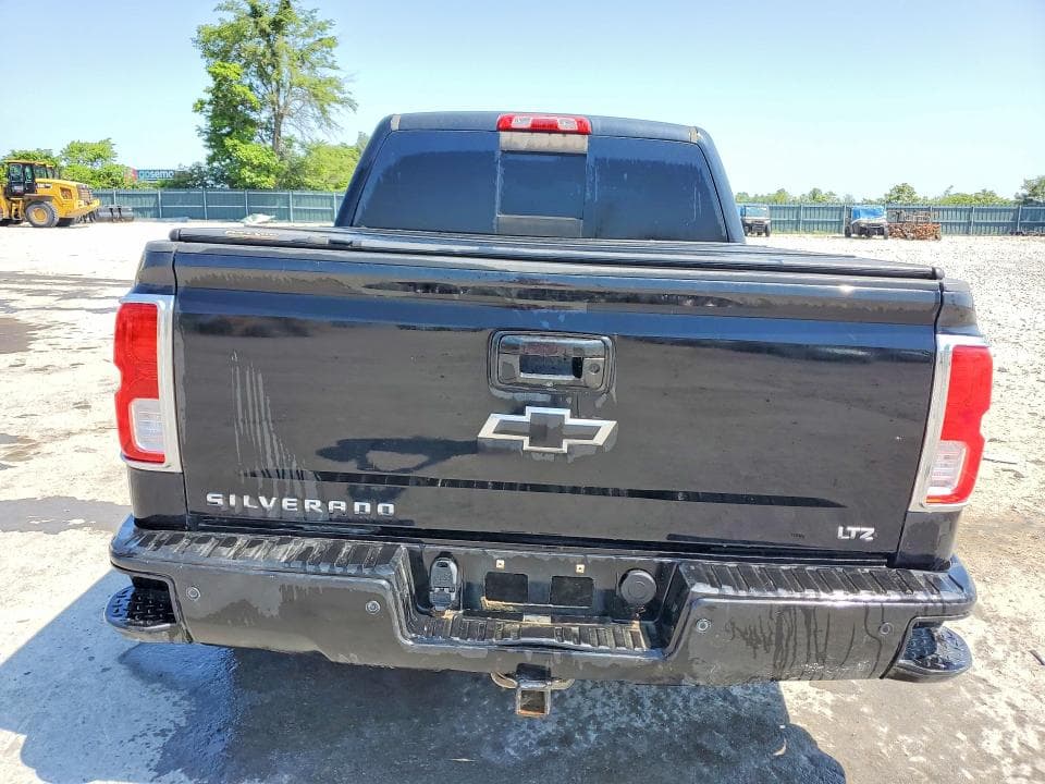 2017 CHEVROLET SILVERADO K1500 LTZ 6