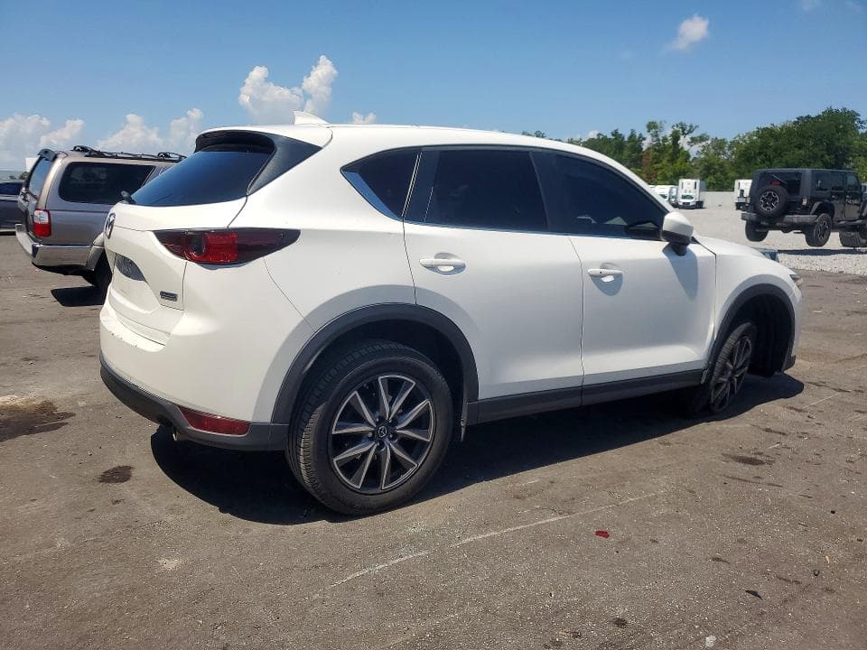 2018 MAZDA CX-5 TOURING 3