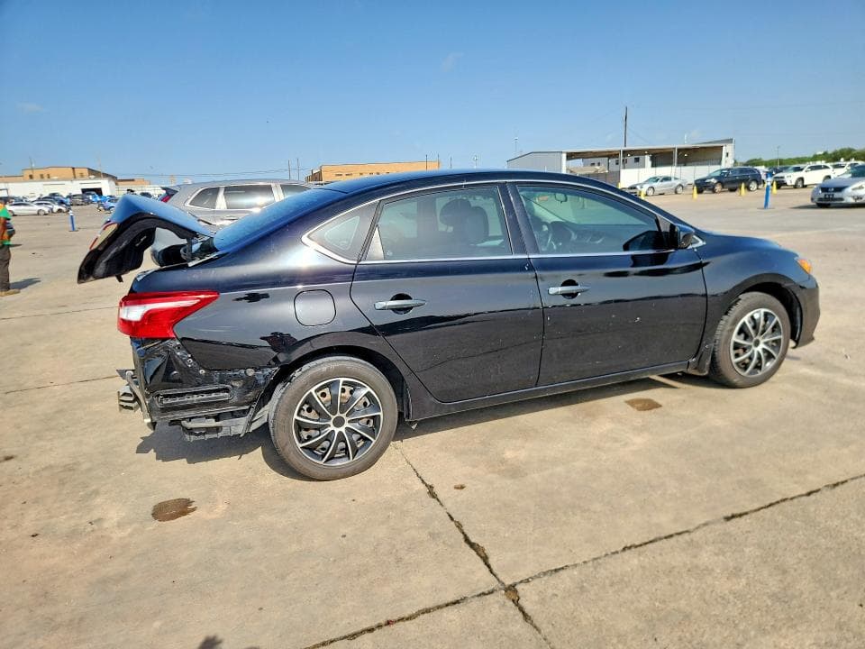 2016 NISSAN SENTRA S S 3