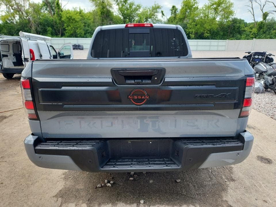 2025 NISSAN FRONTIER PRO-4X 6