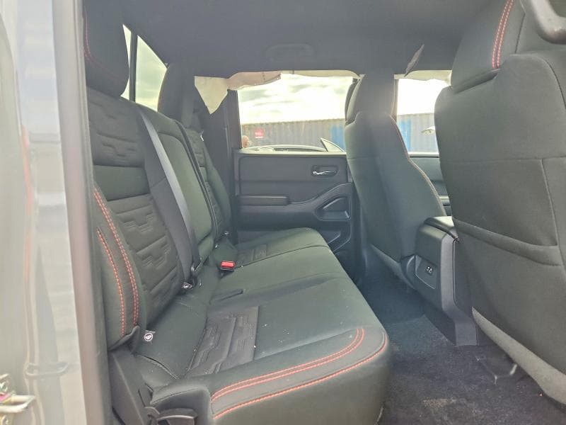 2025 NISSAN FRONTIER PRO-4X 10