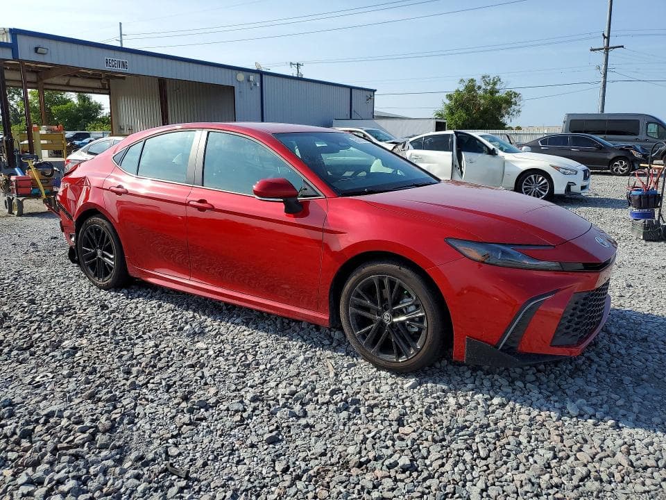 2026 TOYOTA CAMRY SE 4