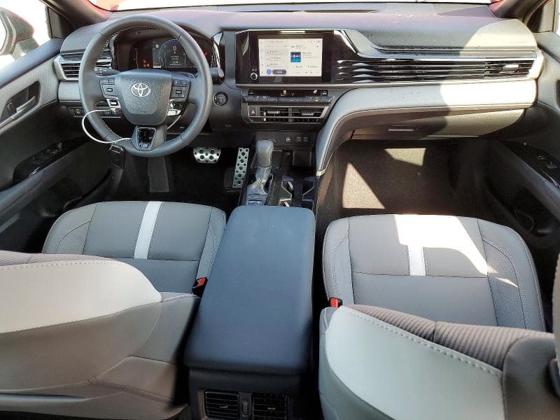 2026 TOYOTA CAMRY SE 8