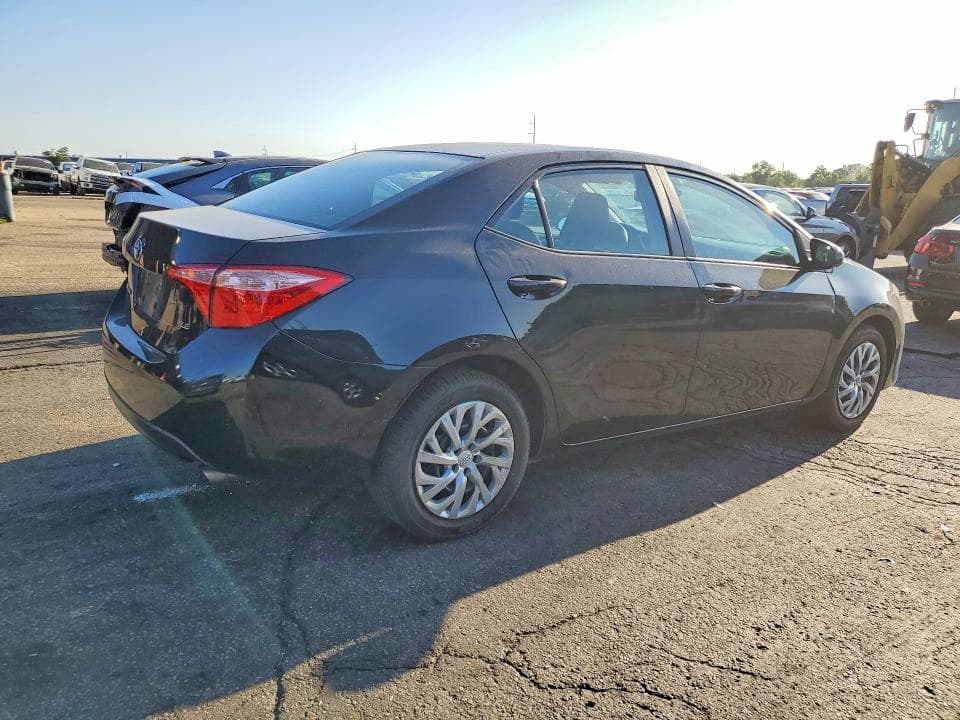 2019 TOYOTA COROLLA LE LE 3