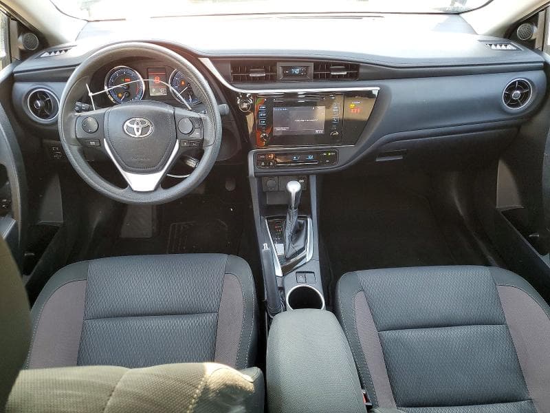 2019 TOYOTA COROLLA LE LE 8