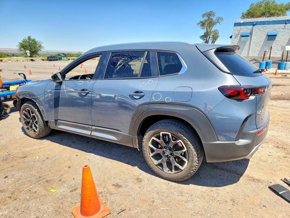 2023 MAZDA CX-50 BASE 2
