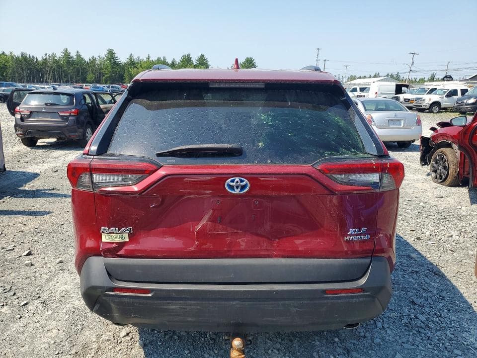 2021 TOYOTA RAV4 XLE 6