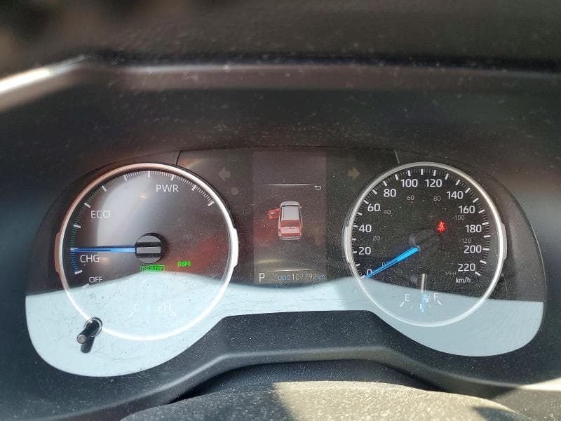 2021 TOYOTA RAV4 XLE 9