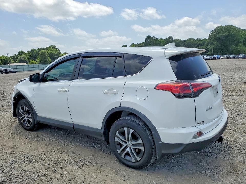 2018 TOYOTA RAV4 LE 2