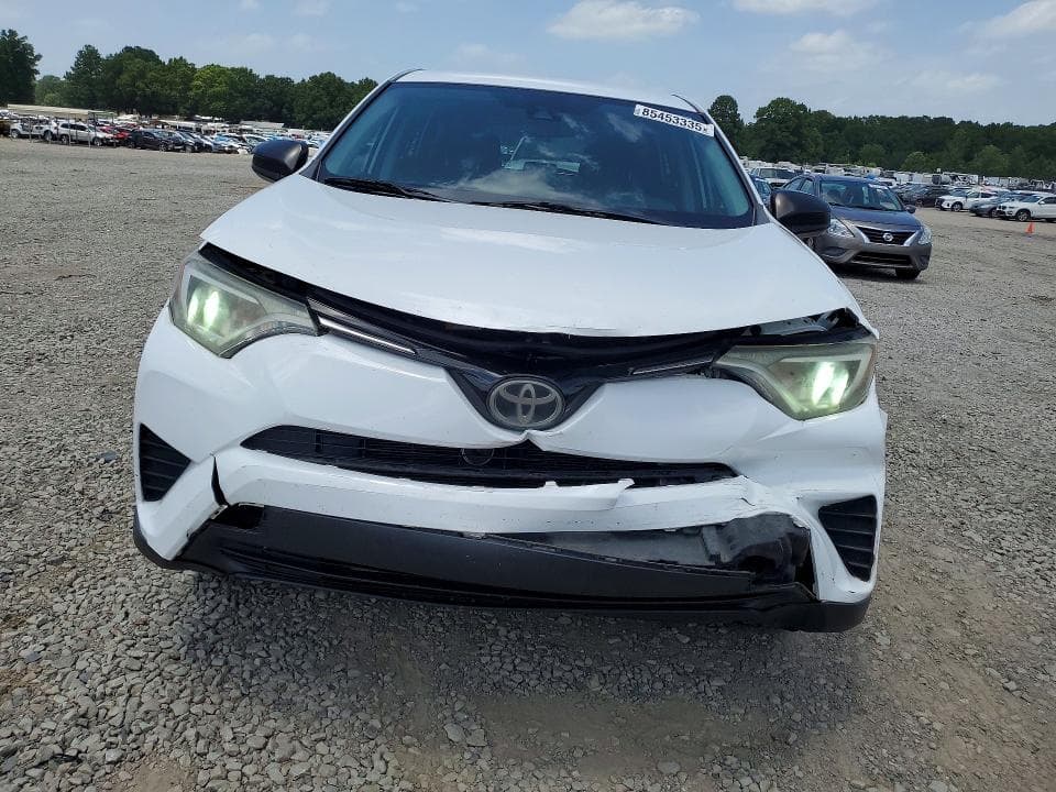 2018 TOYOTA RAV4 LE 5