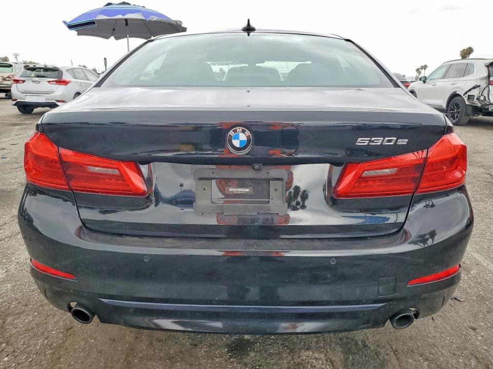 2020 BMW 530E 6