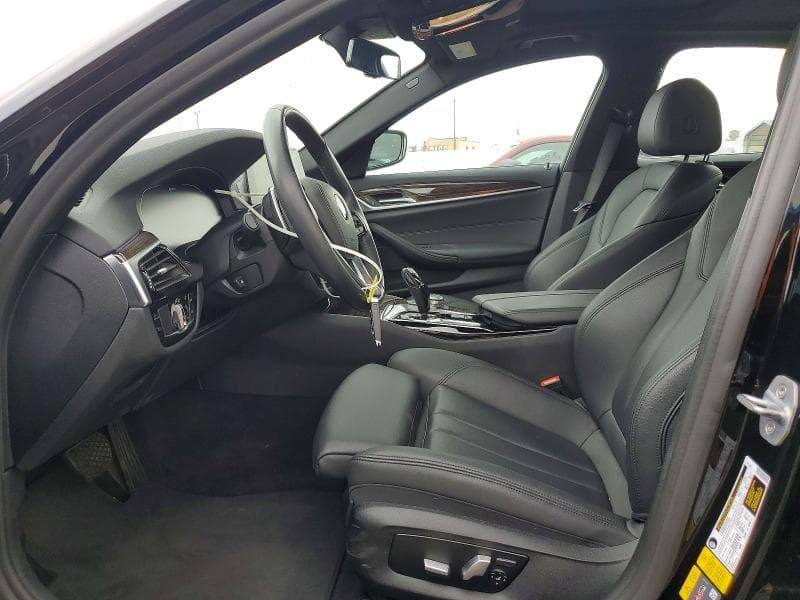 2020 BMW 530E 7