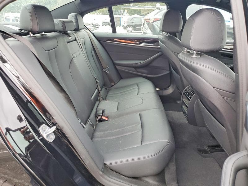 2020 BMW 530E 10