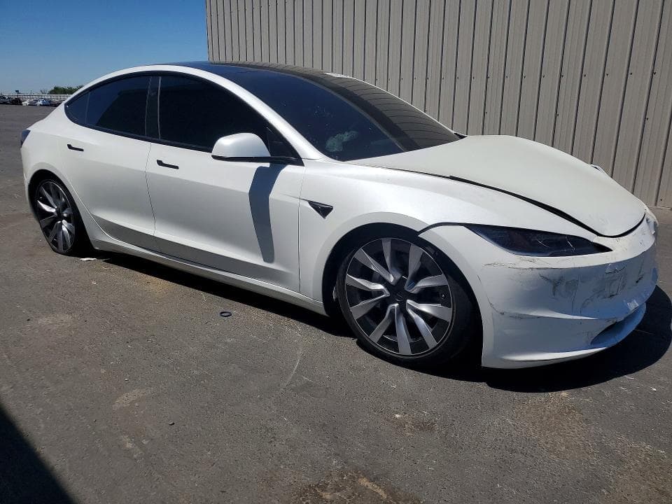 2025 TESLA MODEL 3 4