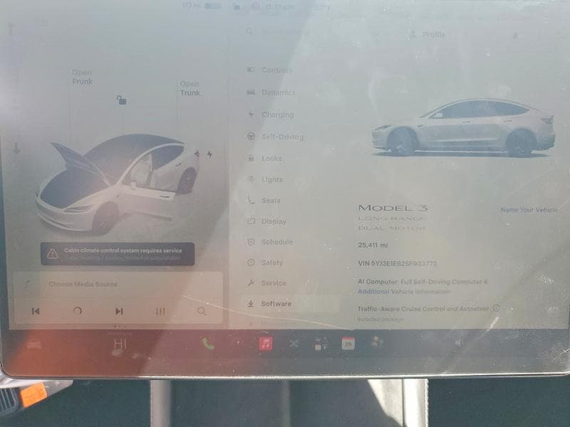2025 TESLA MODEL 3 9