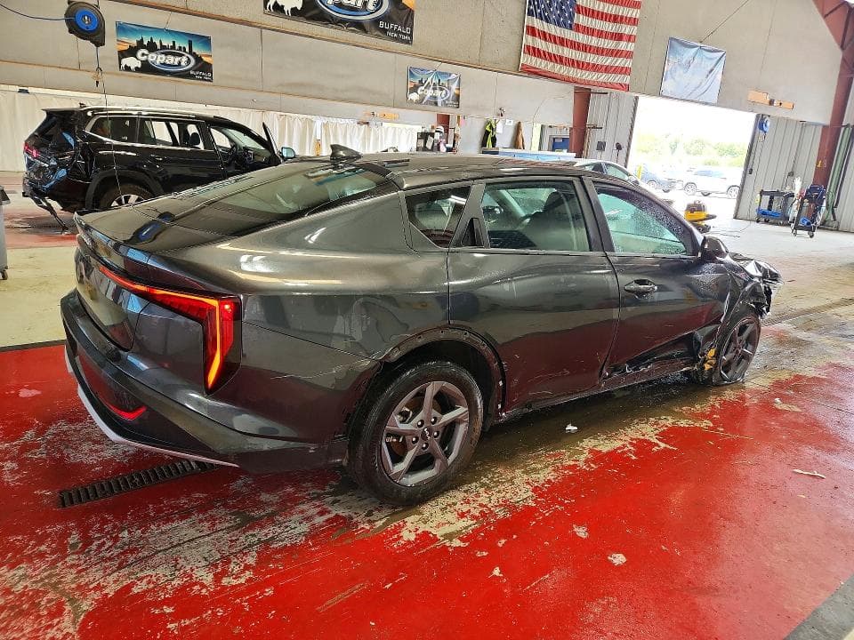 2025 KIA K4 LXS 3
