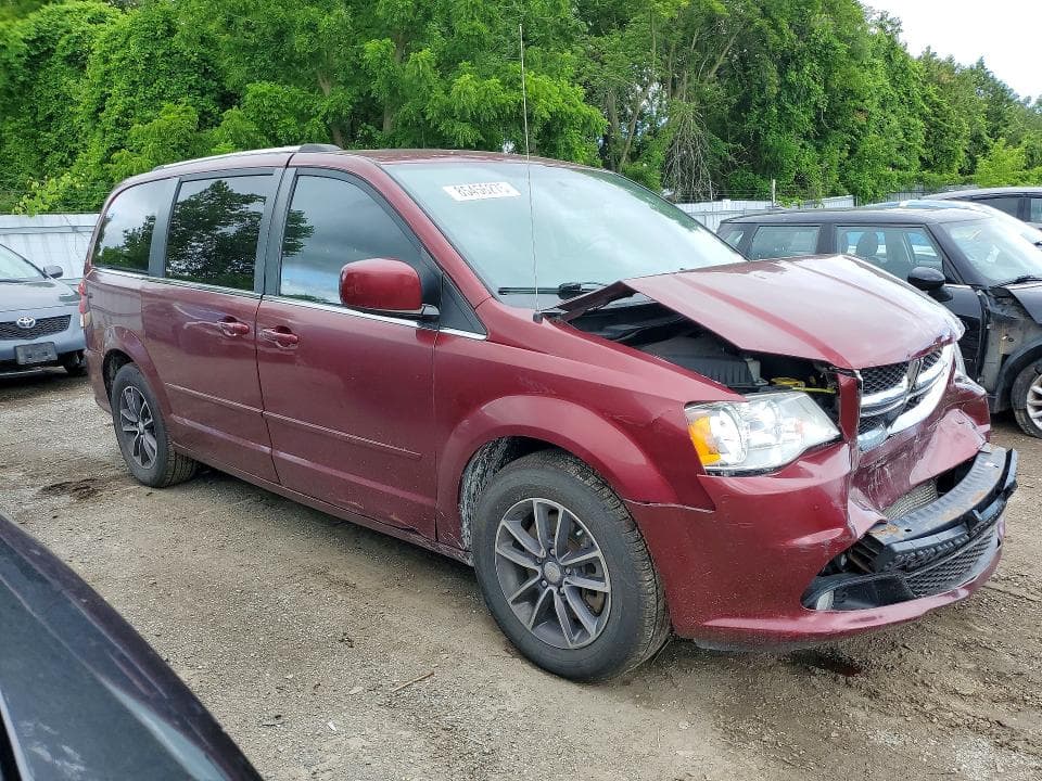 2017 DODGE GRAND CARAVAN SE 4