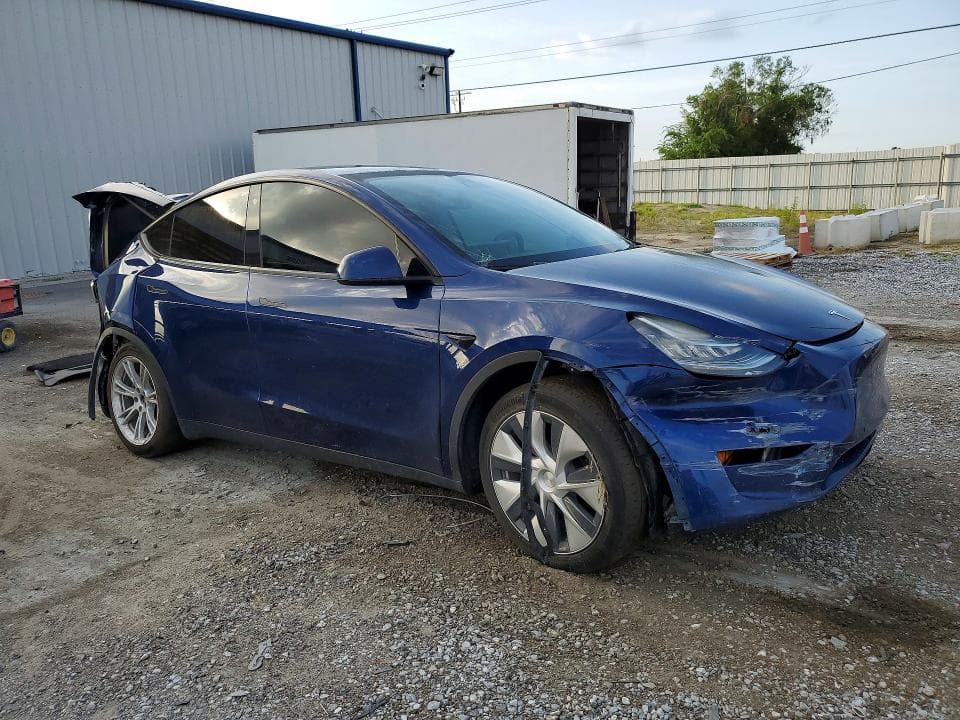 2022 TESLA MODEL Y 4