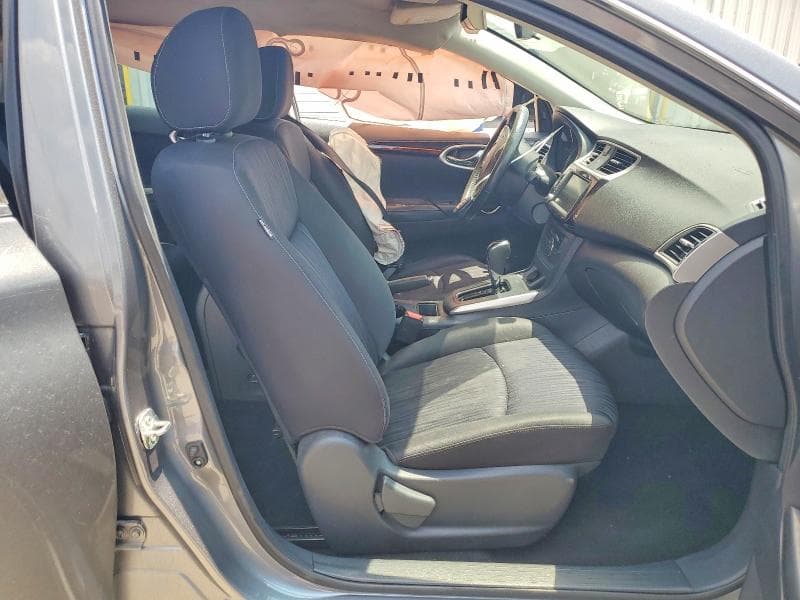 2019 NISSAN SENTRA SV 7