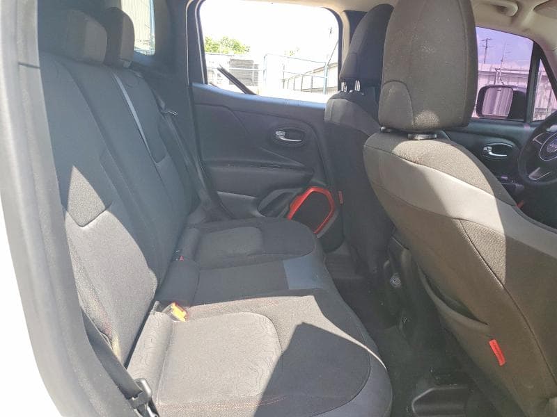 2019 JEEP RENEGADE TRAILHAWK 11