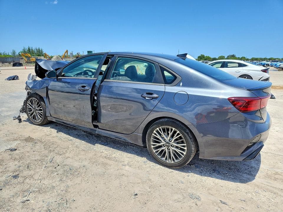 2022 KIA FORTE GT LINE 2