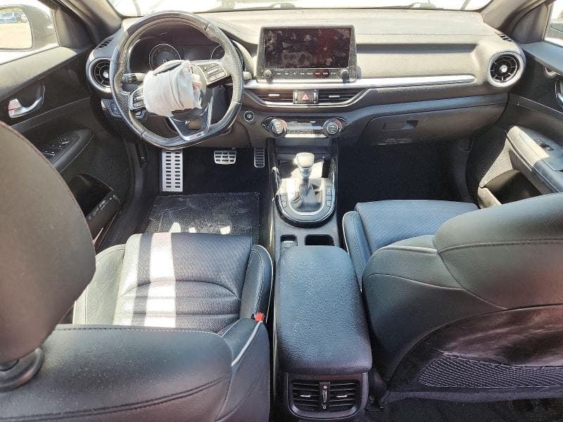 2022 KIA FORTE GT LINE 8