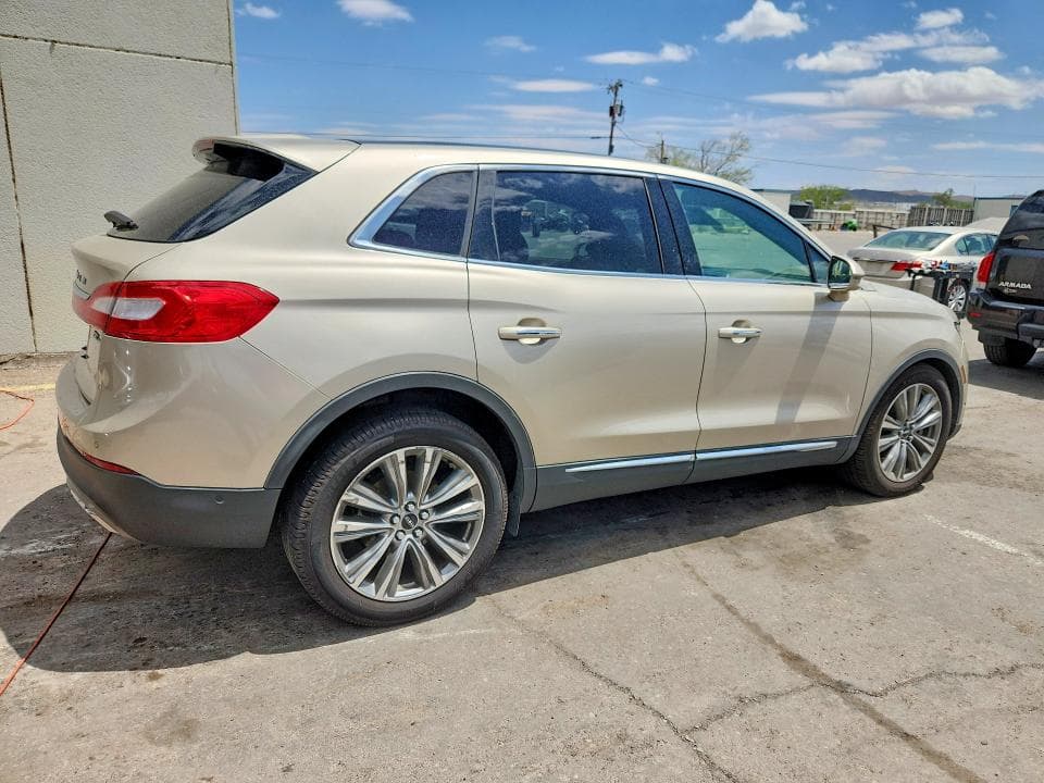2017 LINCOLN MKX RESERVE 3