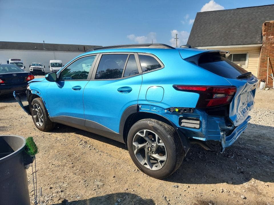 2025 CHEVROLET TRAX 1LT 2